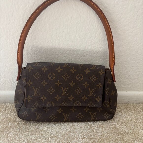 Louis Vuitton shoulder bag-Great condition - Picture 3 of 6